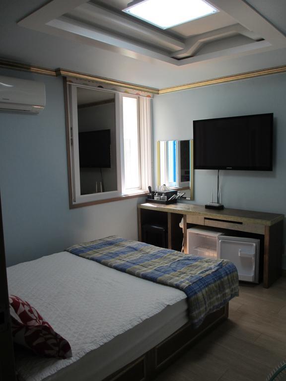 יאוסו Moiri Guesthouse מראה חיצוני תמונה