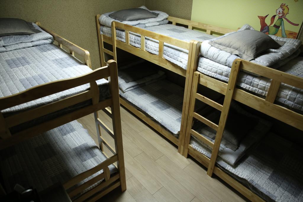 יאוסו Moiri Guesthouse מראה חיצוני תמונה