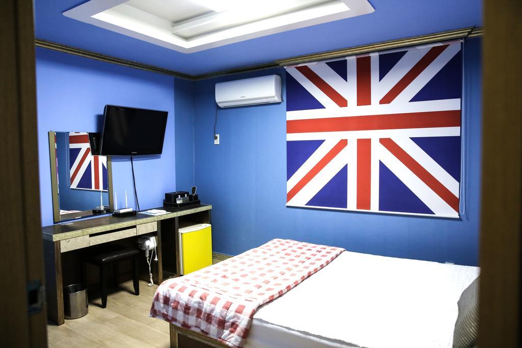 יאוסו Moiri Guesthouse מראה חיצוני תמונה