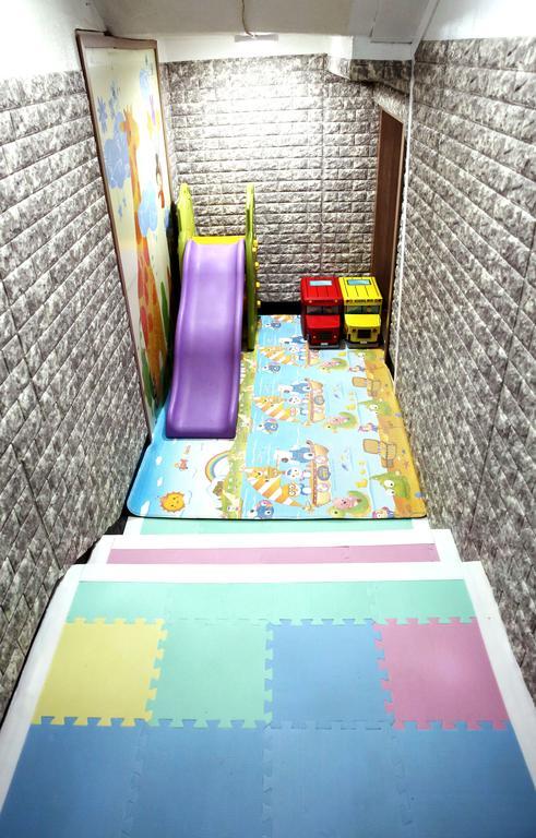יאוסו Moiri Guesthouse מראה חיצוני תמונה